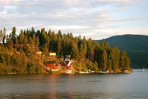 8 idyllic lakeside summer towns