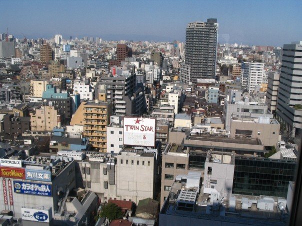 Moderate quake felt in Tokyo, but causes no damage