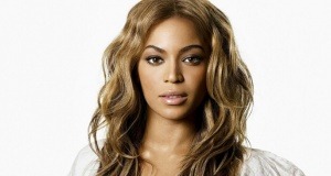 Beyonce, set to perform with Coldplay at the Superbowl